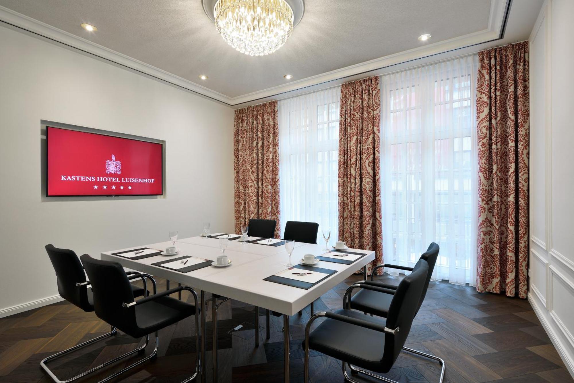 Kastens Hotel Luisenhof Hanover Exterior photo Meeting room