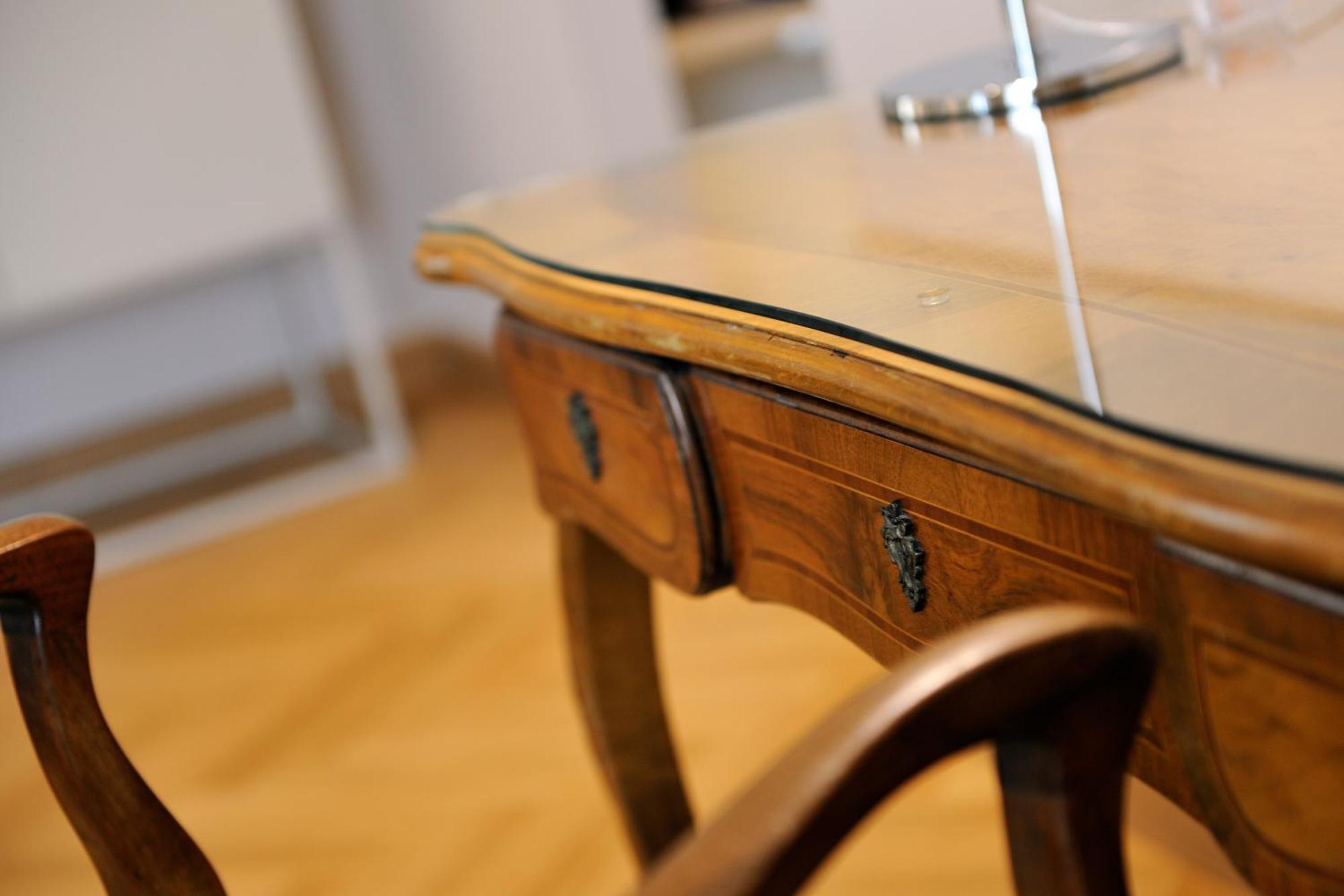 Kastens Hotel Luisenhof Hanover Exterior photo A table with a table pad