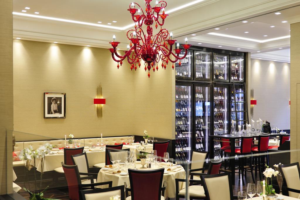 Kastens Hotel Luisenhof Hanover Exterior photo Restaurant