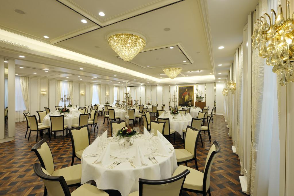 Kastens Hotel Luisenhof Hanover Exterior photo The ballroom