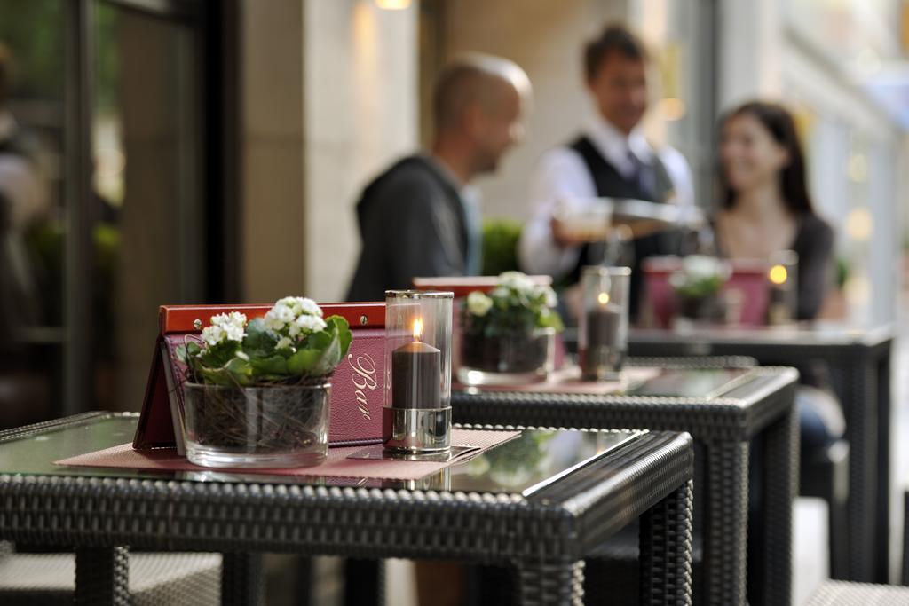 Kastens Hotel Luisenhof Hanover Exterior photo The Terrace